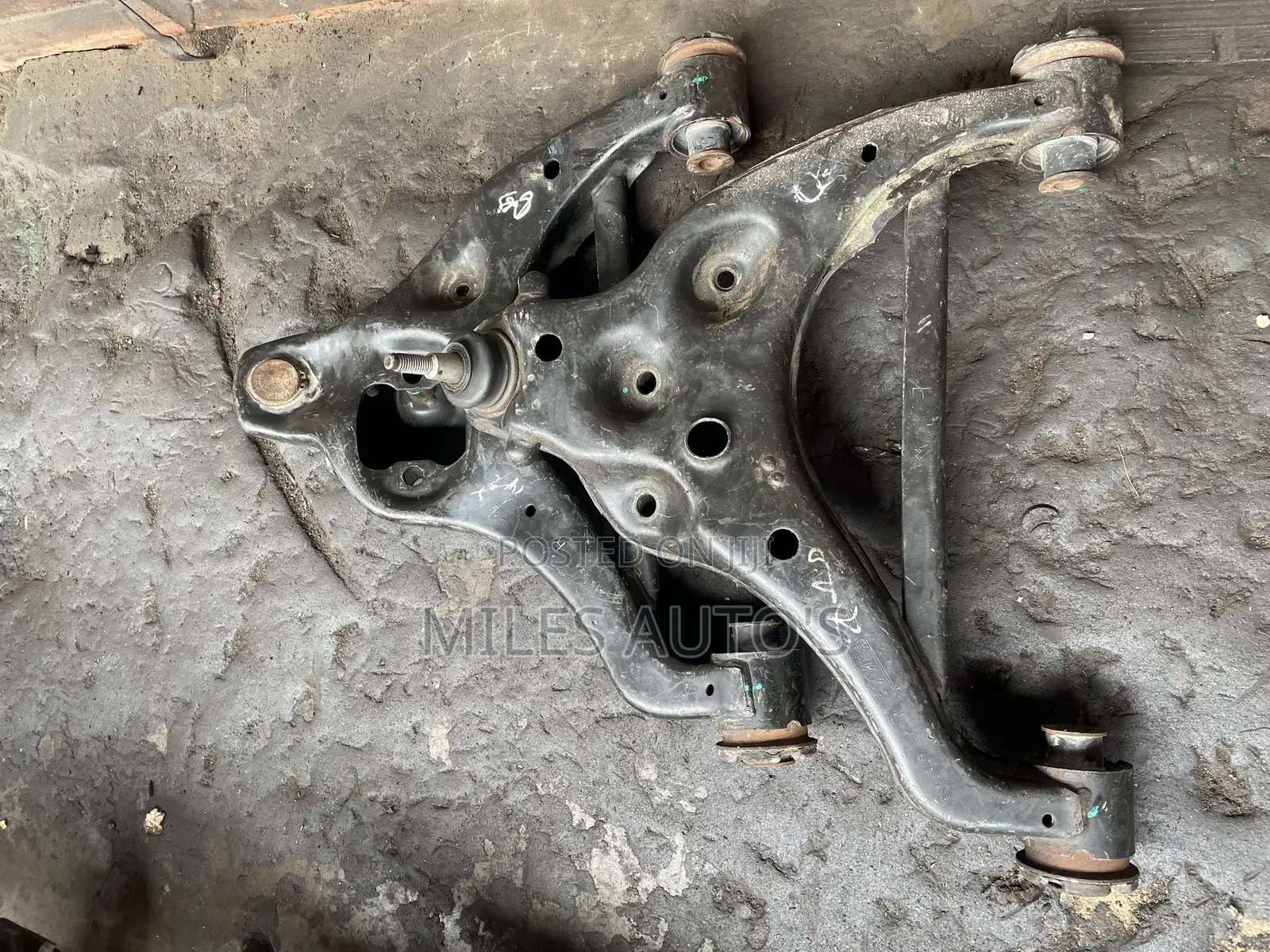 Lower Arm for Ford F150