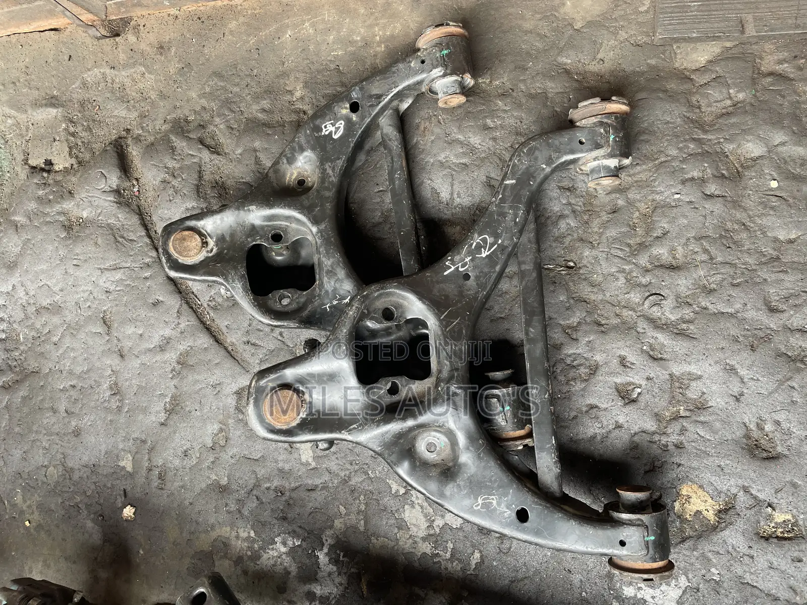 Lower Arm for Ford F150