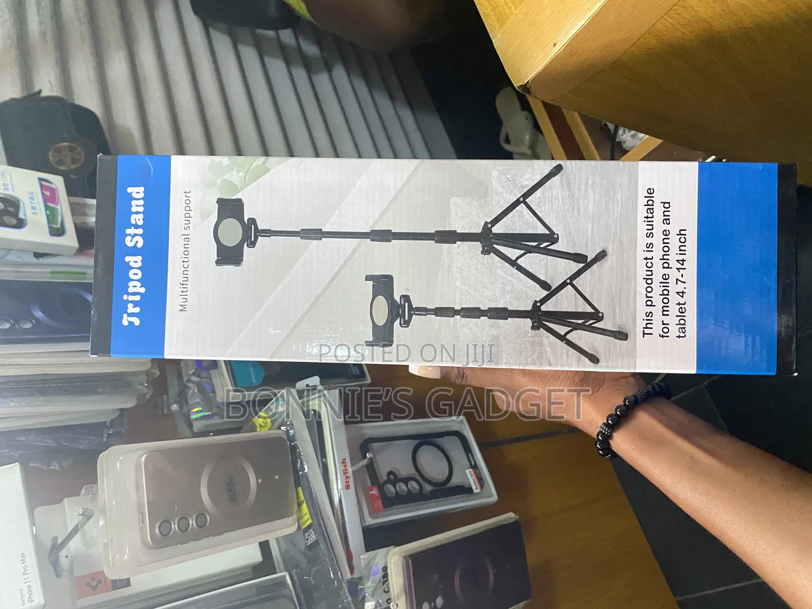 Tripod Stand Designed for Mobile Phones and Tablets.