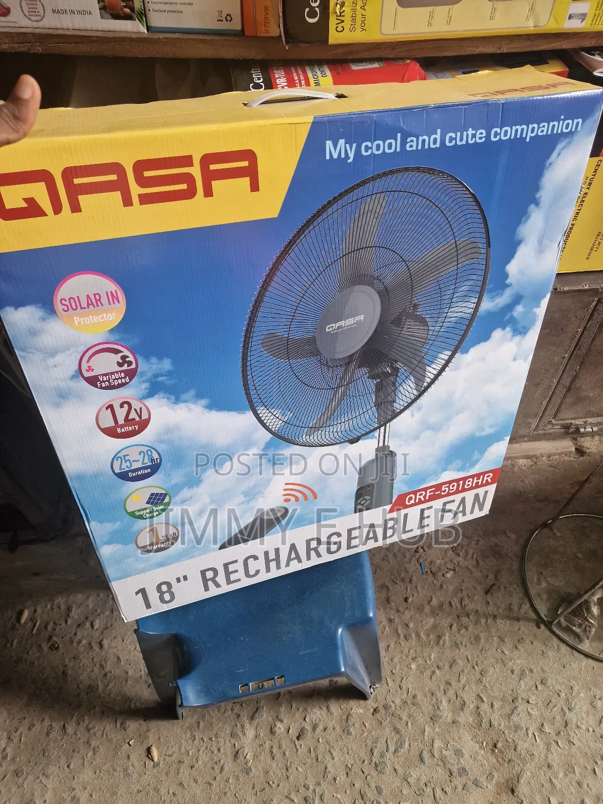 Qasa 18" Rechargeable Fan