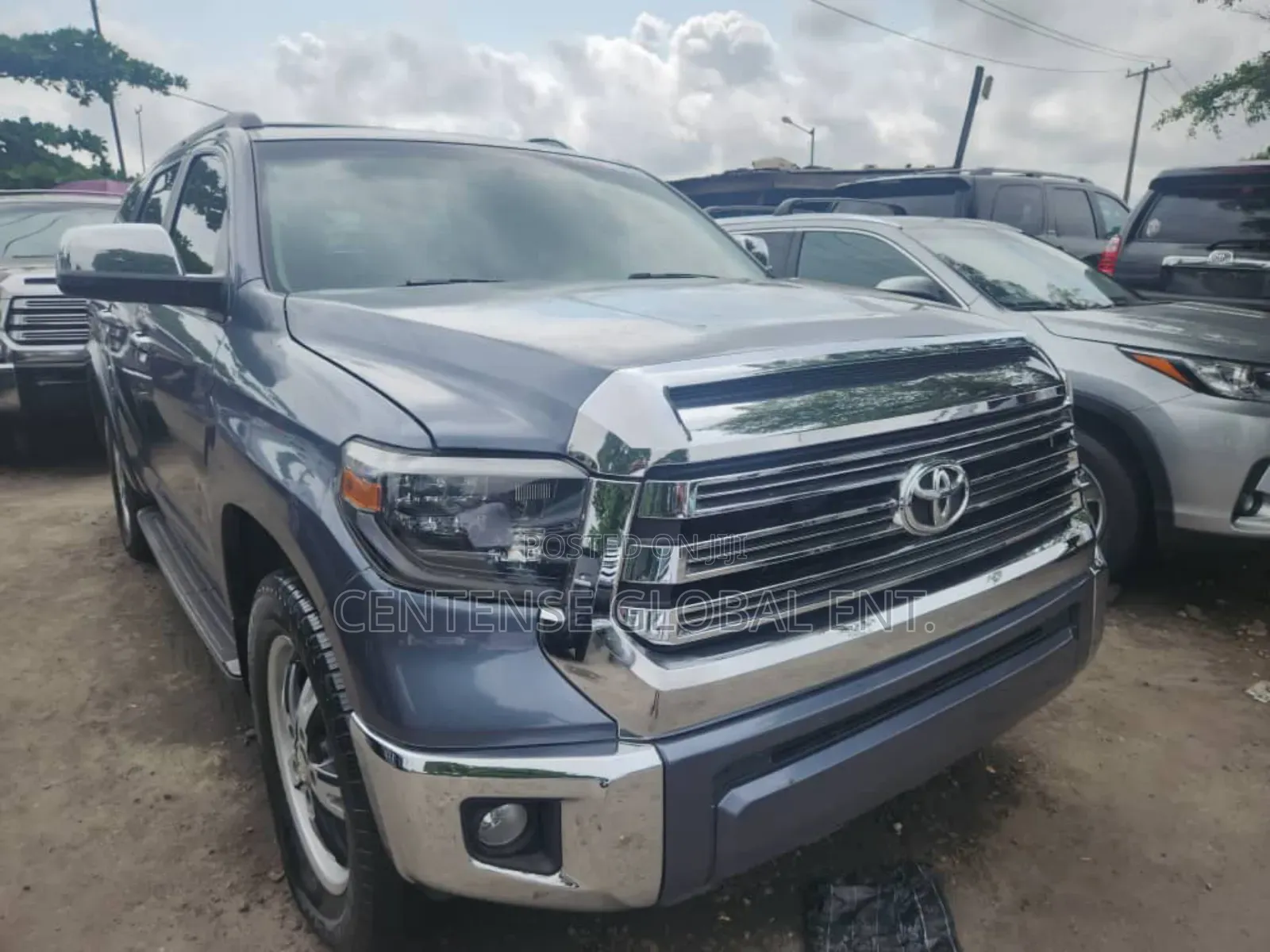 Toyota Sequoia Platinum 4dr SUV (5.7L 8cyl 6A) 2016