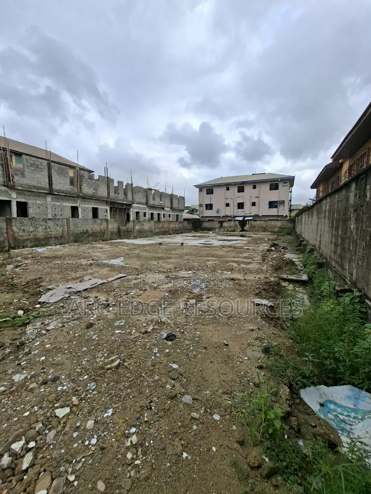 Dry Full Plot of Land in an Estate