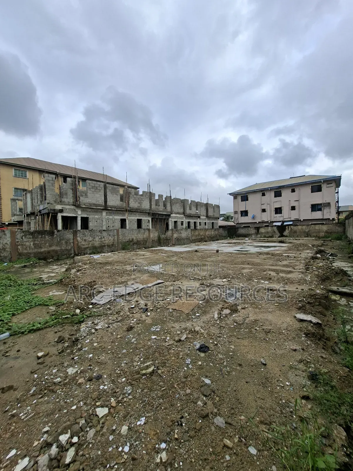 Dry Full Plot of Land in an Estate