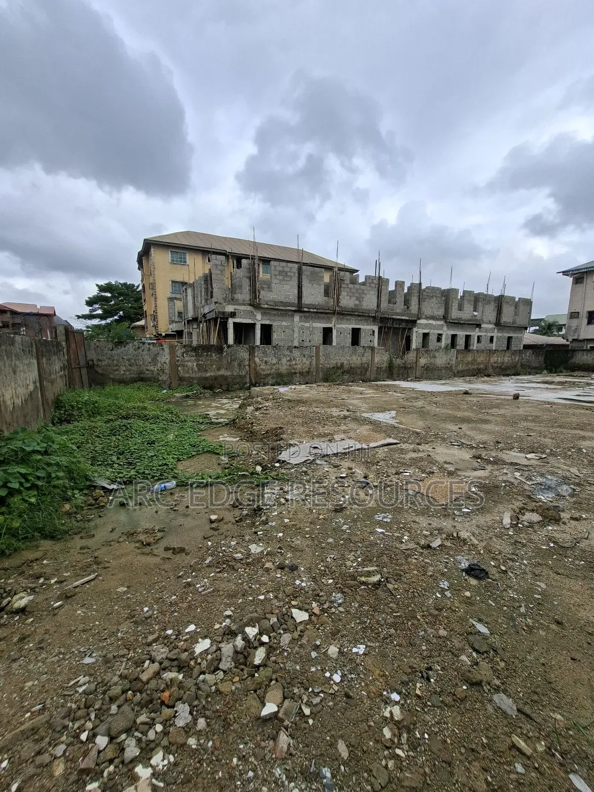 Dry Full Plot of Land in an Estate
