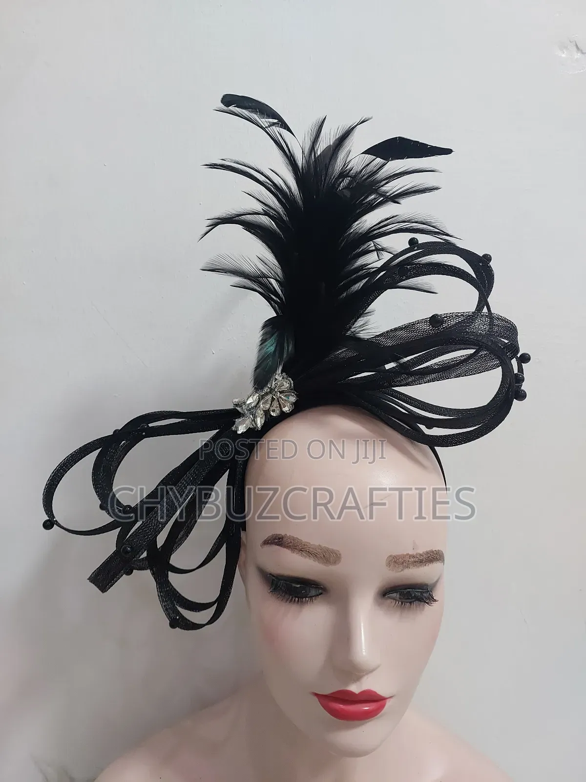 Black Loopy Facinator