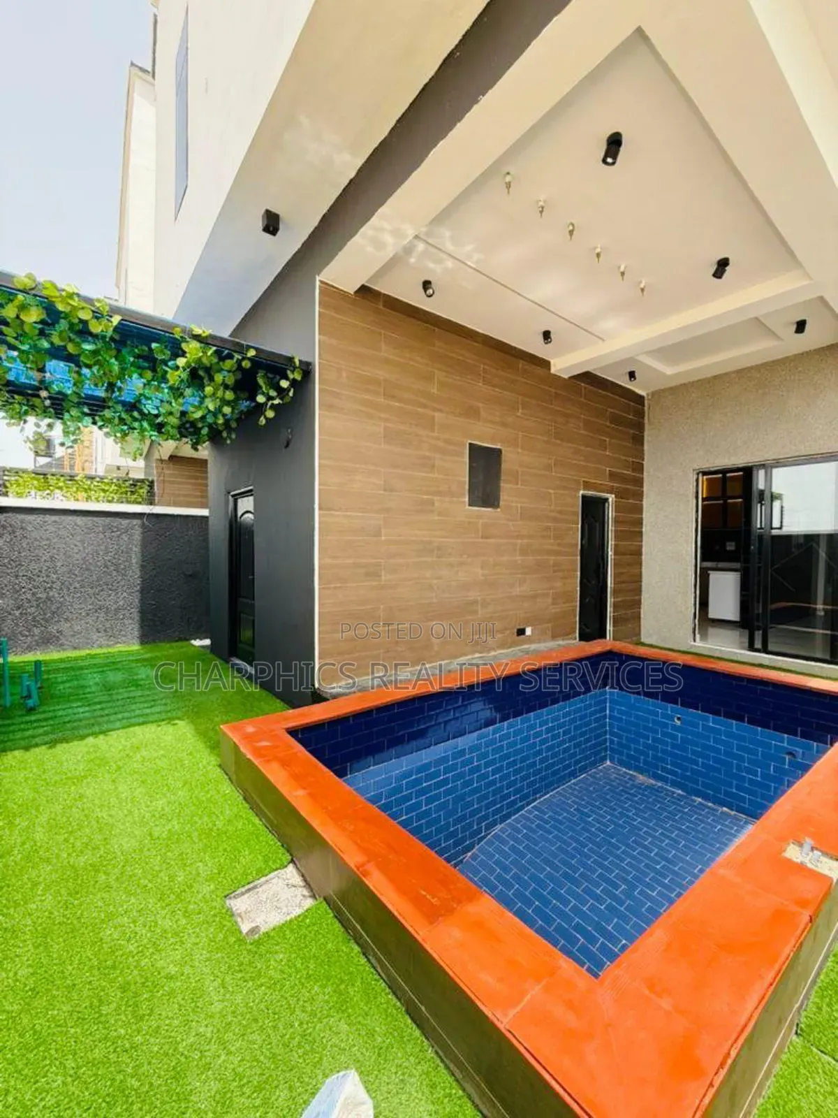 5bdrm Duplex in Ajah for sale