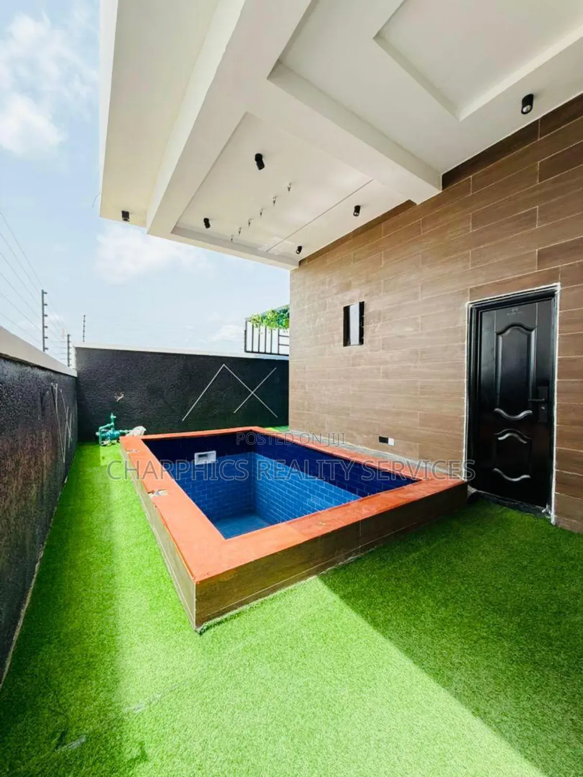 5bdrm Duplex in Ajah for sale