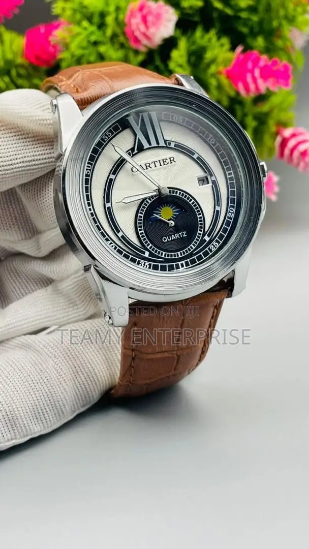Brown Leather Cartier Quartz Wristwatch