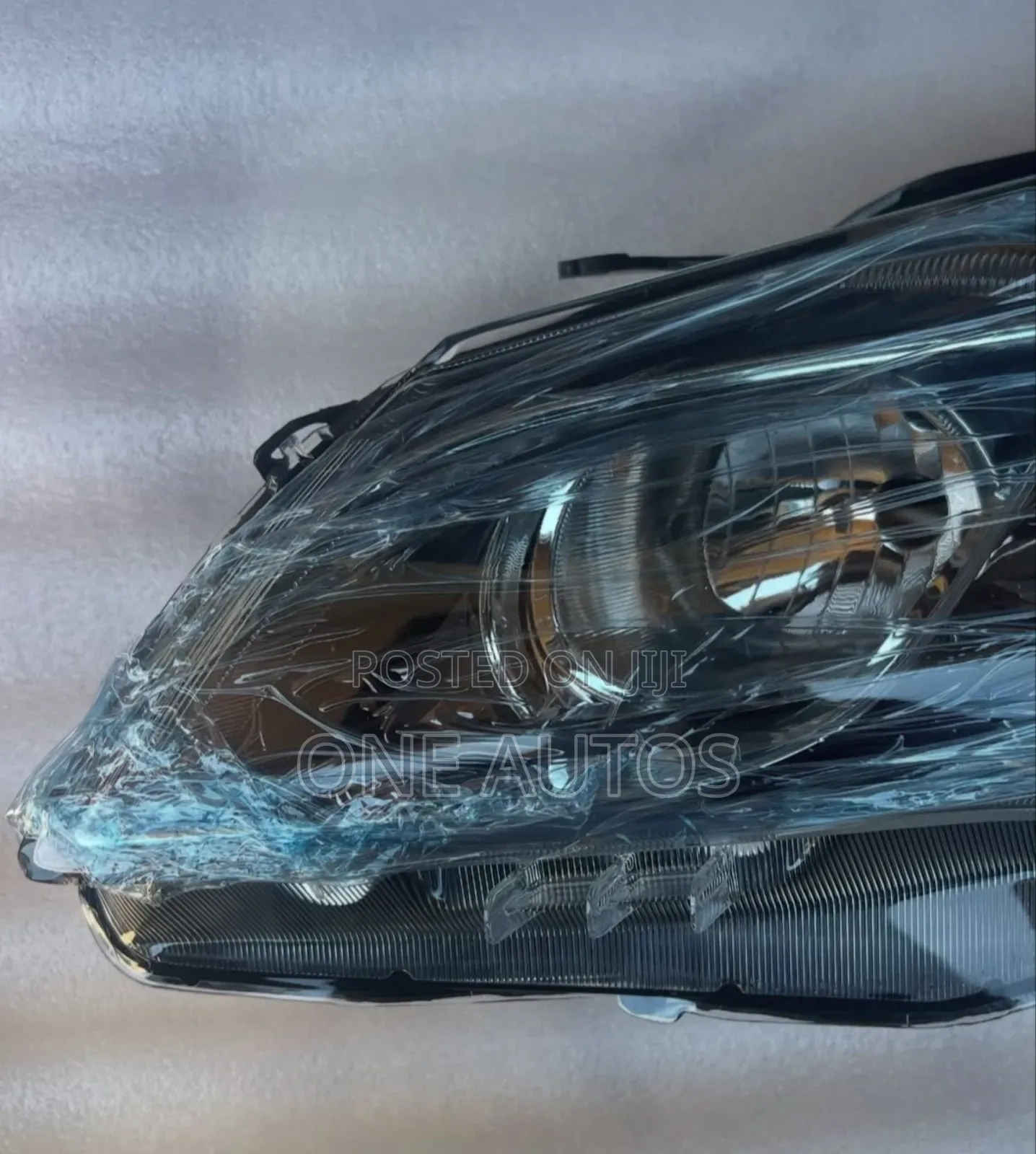Toyota Belta Headlamp