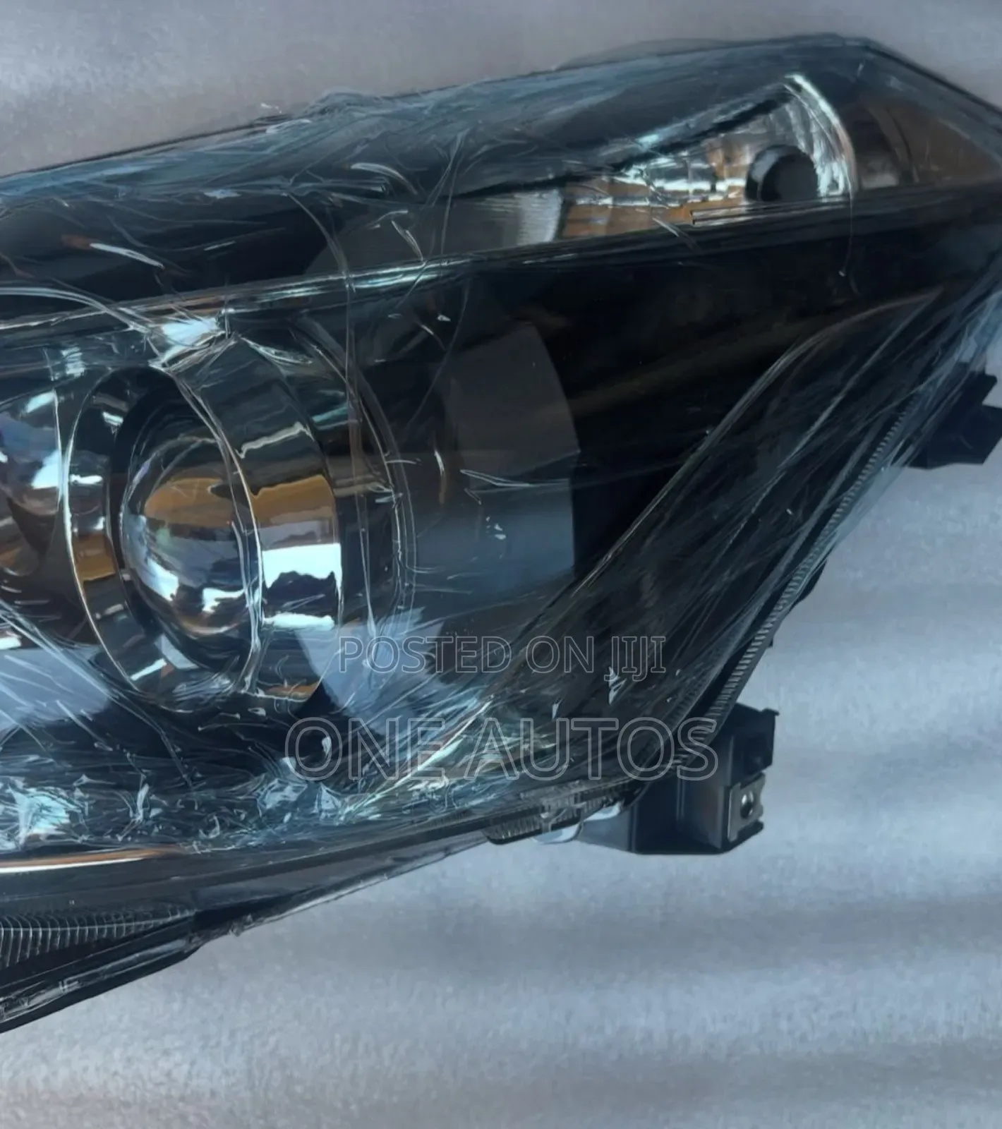 Toyota Belta Headlamp