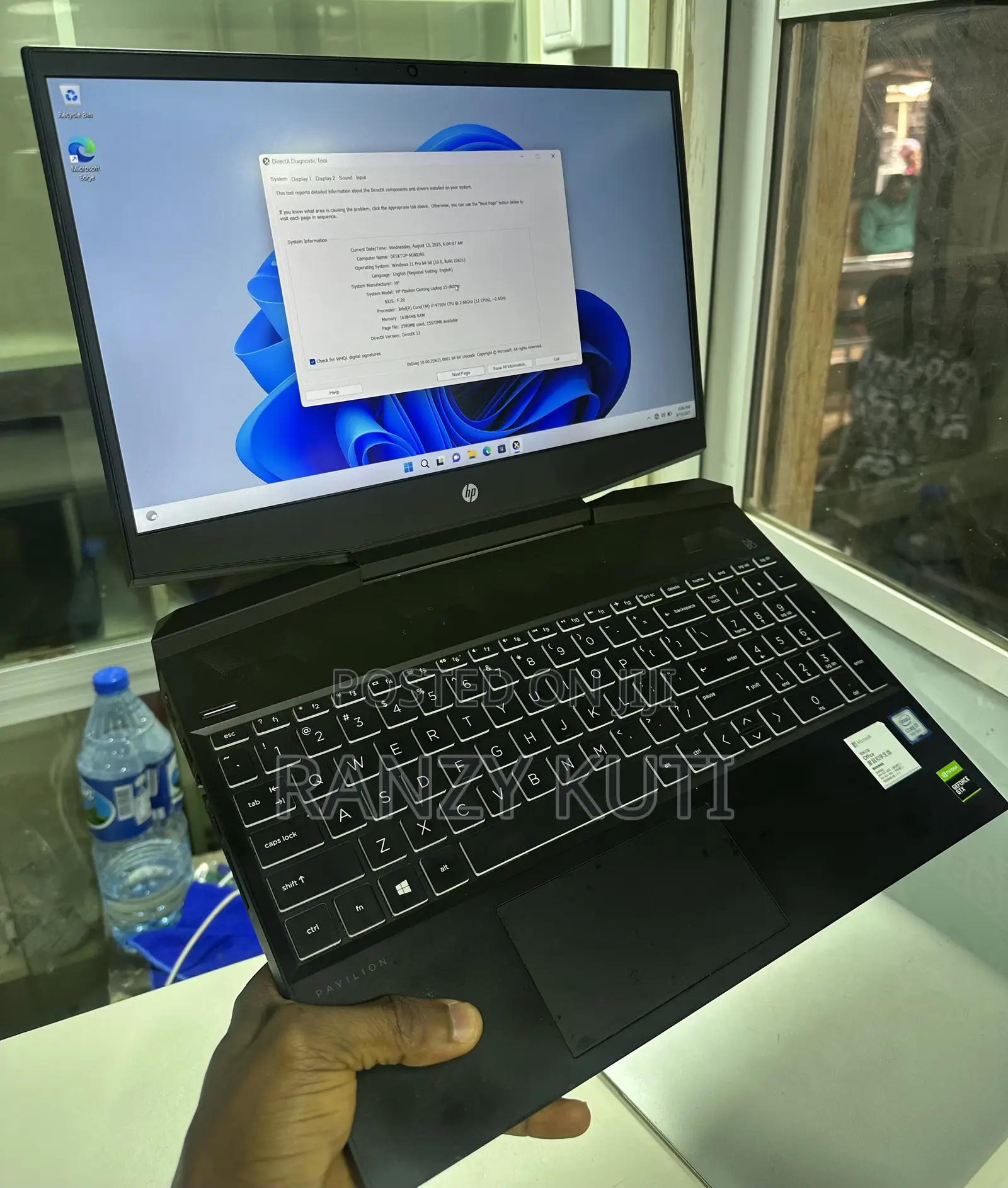 Laptop HP Pavilion Gaming Laptop 15-dk2xxx 16GB Intel Core i5 SSD 512GB