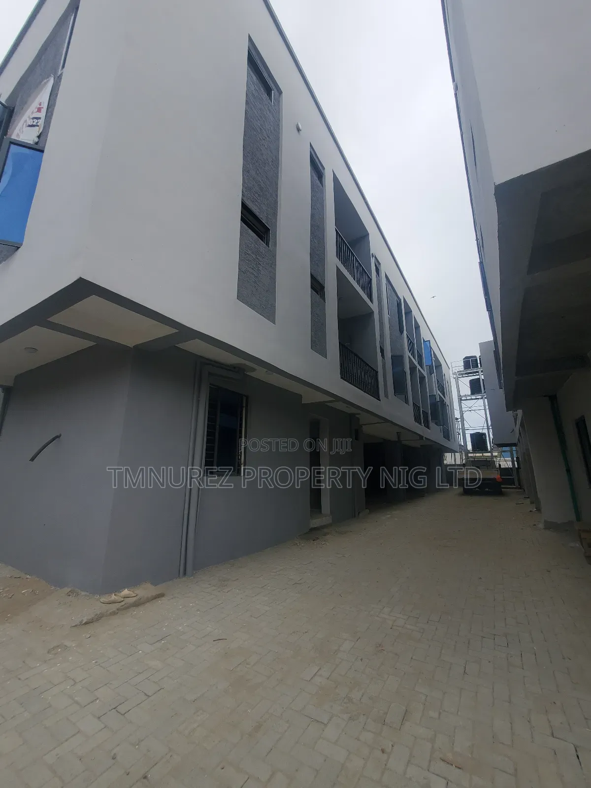 1bdrm Apartment in Ologolo, Lekki for sale
