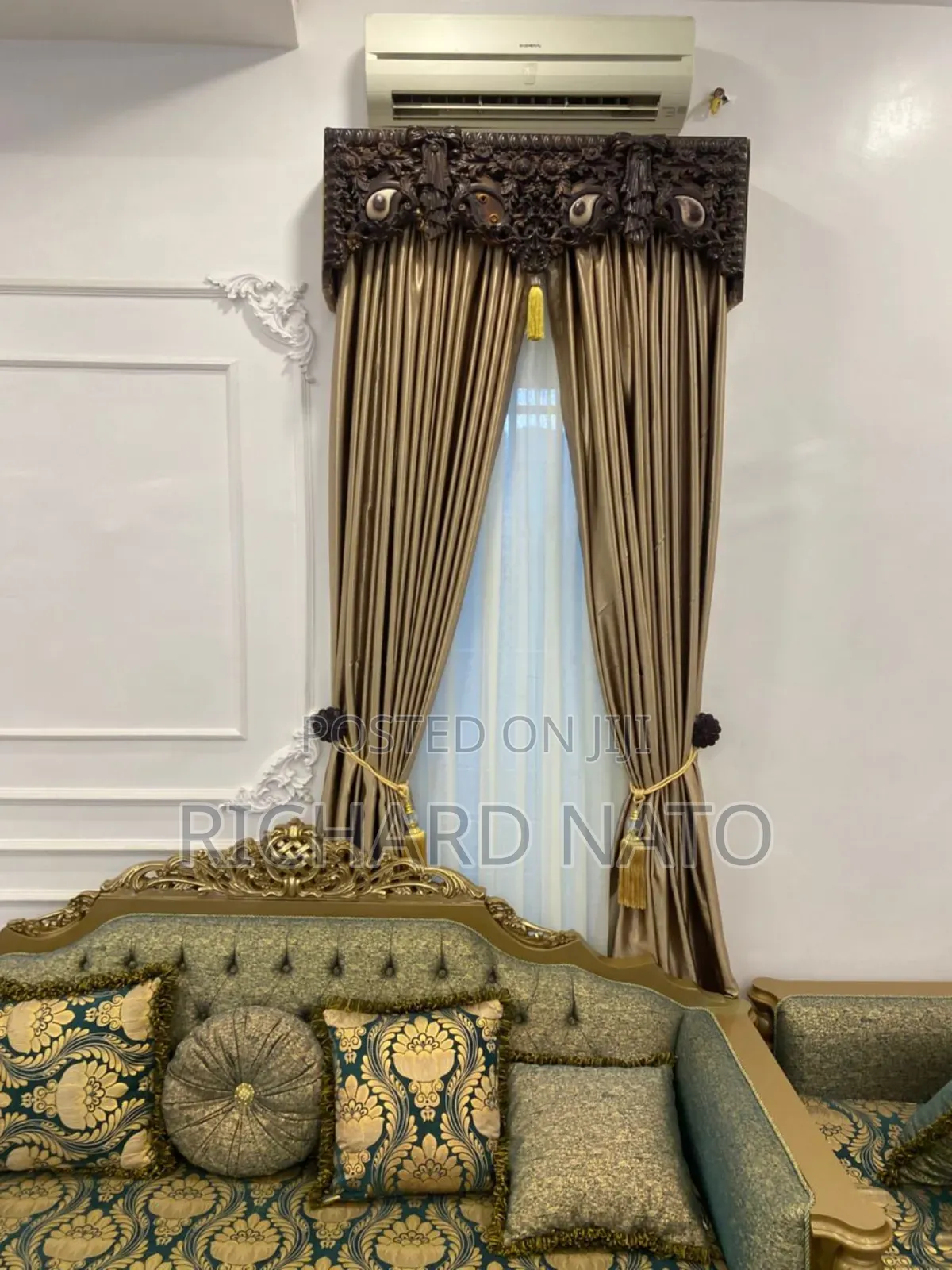 Mature and Majestic Curtains Style and Board