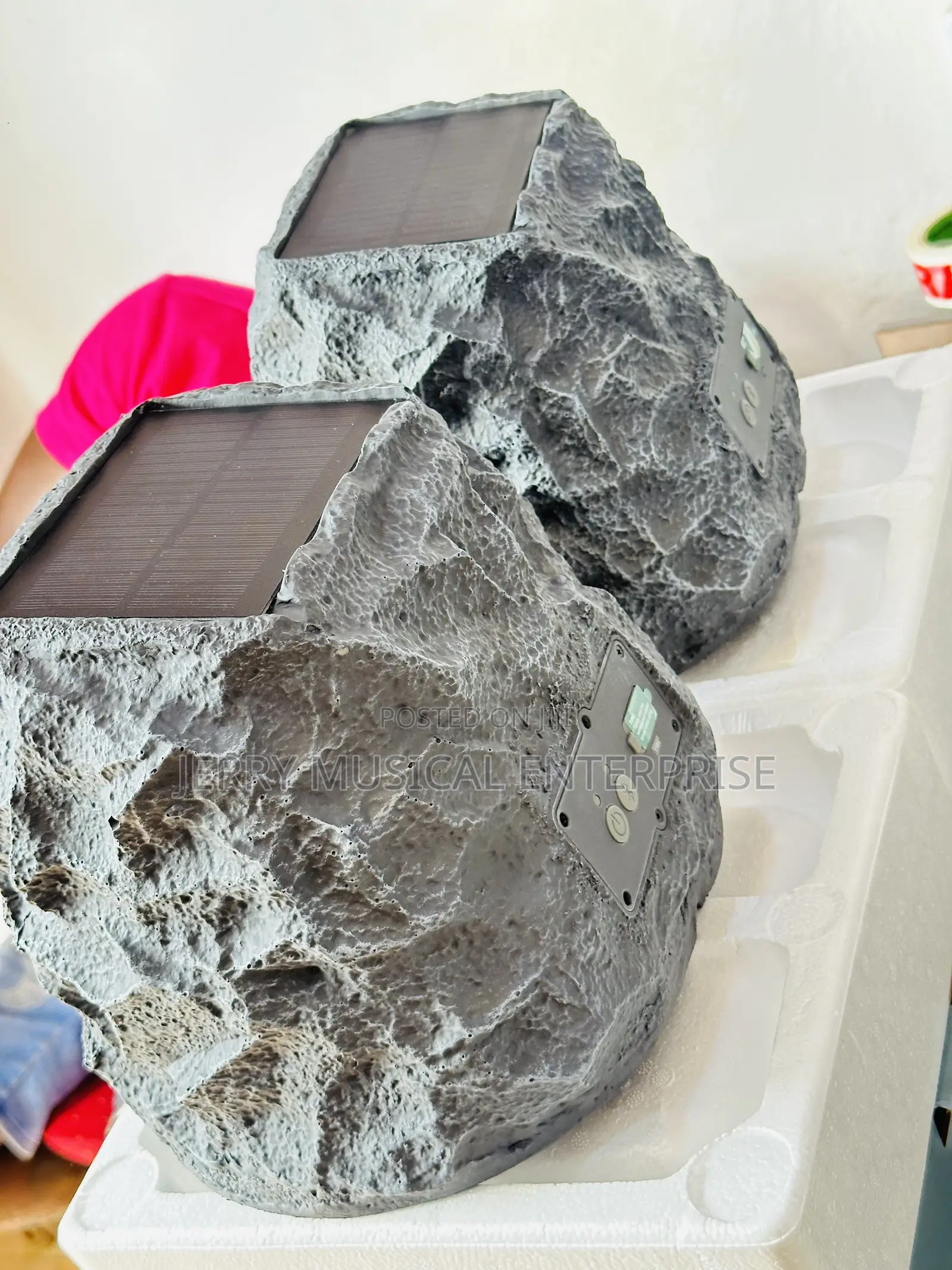 Rock Speaker With Solar Panel And Bluetooth