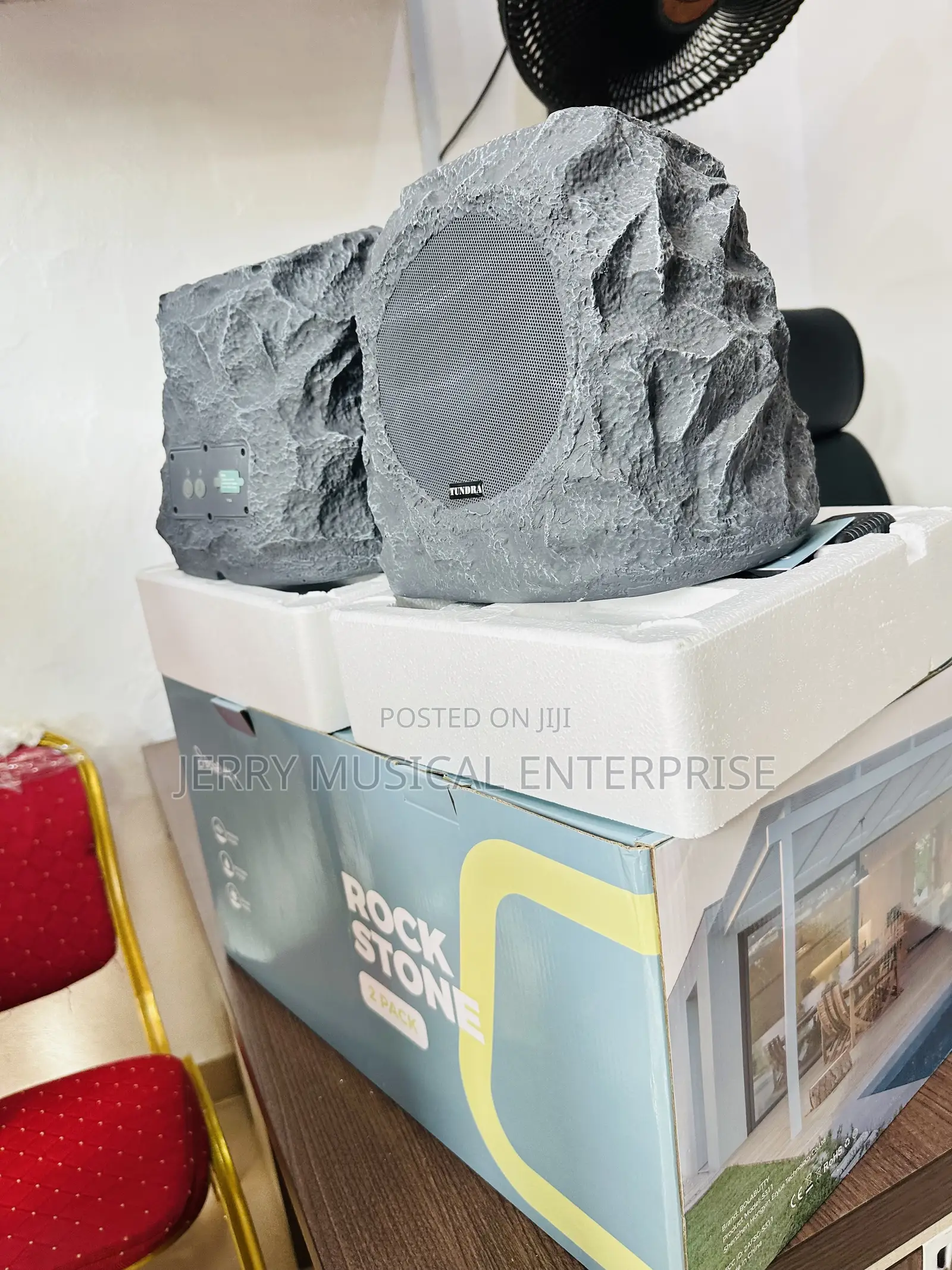 Rock 🪨 Speakers For Garden Or Swimming Pool With Bluetooth And Solar