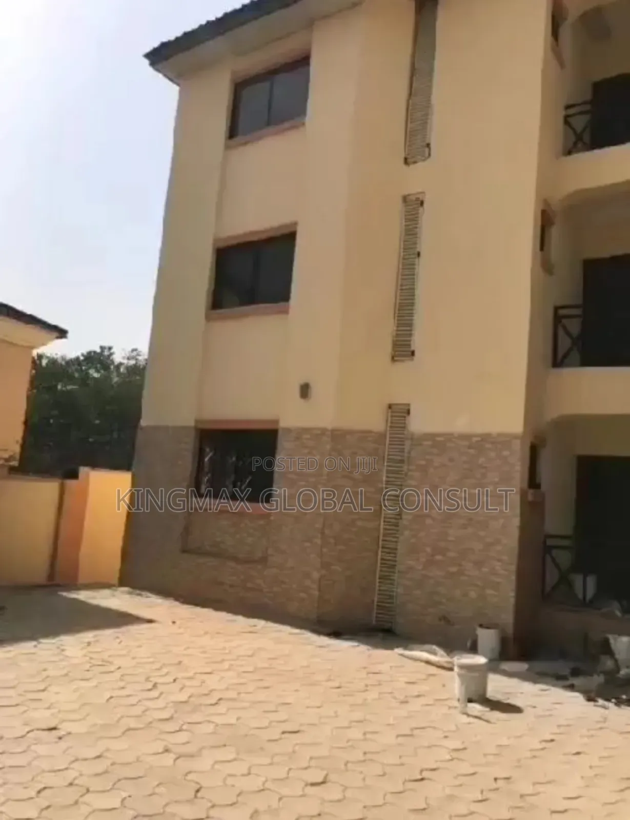 3bdrm Block of Flats in Area 1 Abuja for sale