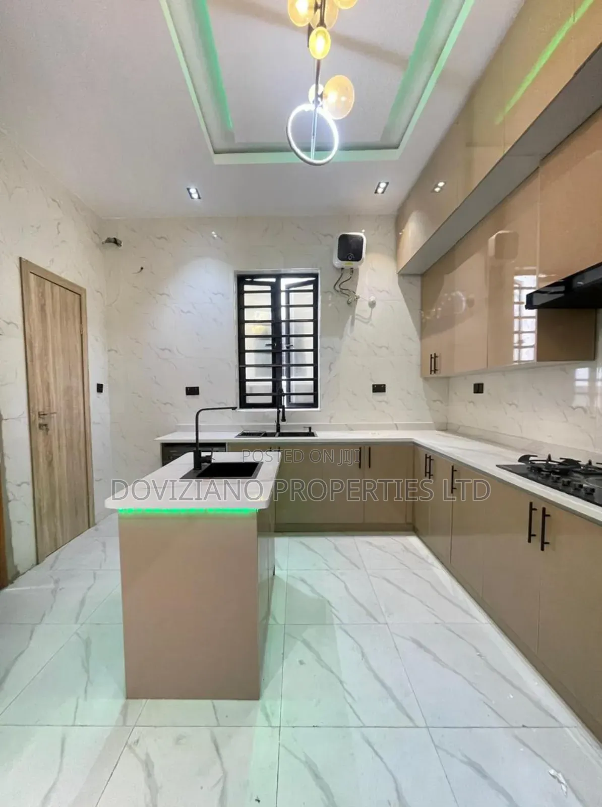 4bdrm Duplex in Lekki for sale