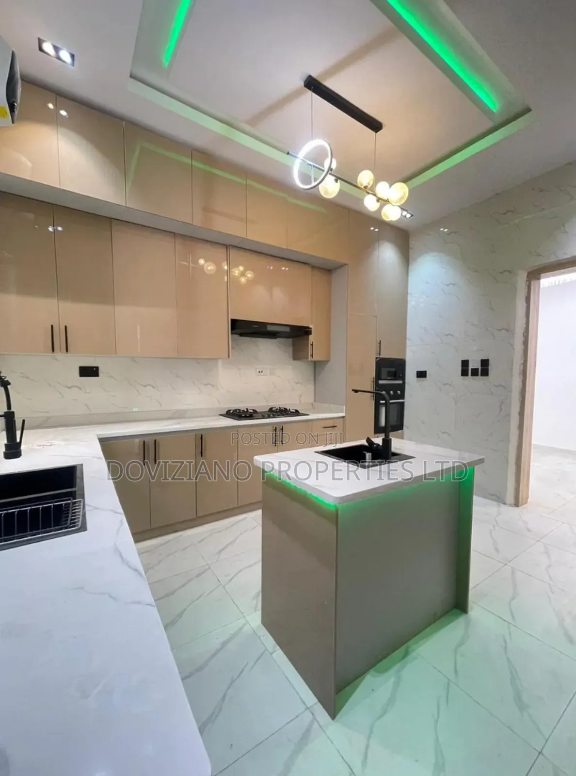 4bdrm Duplex in Lekki for sale