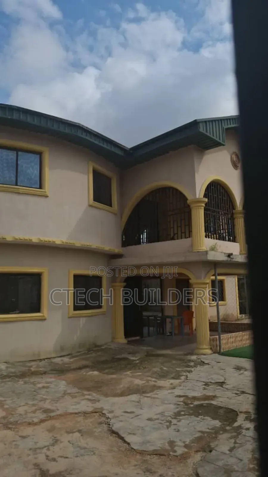 7bdrm Duplex in Benin City for sale