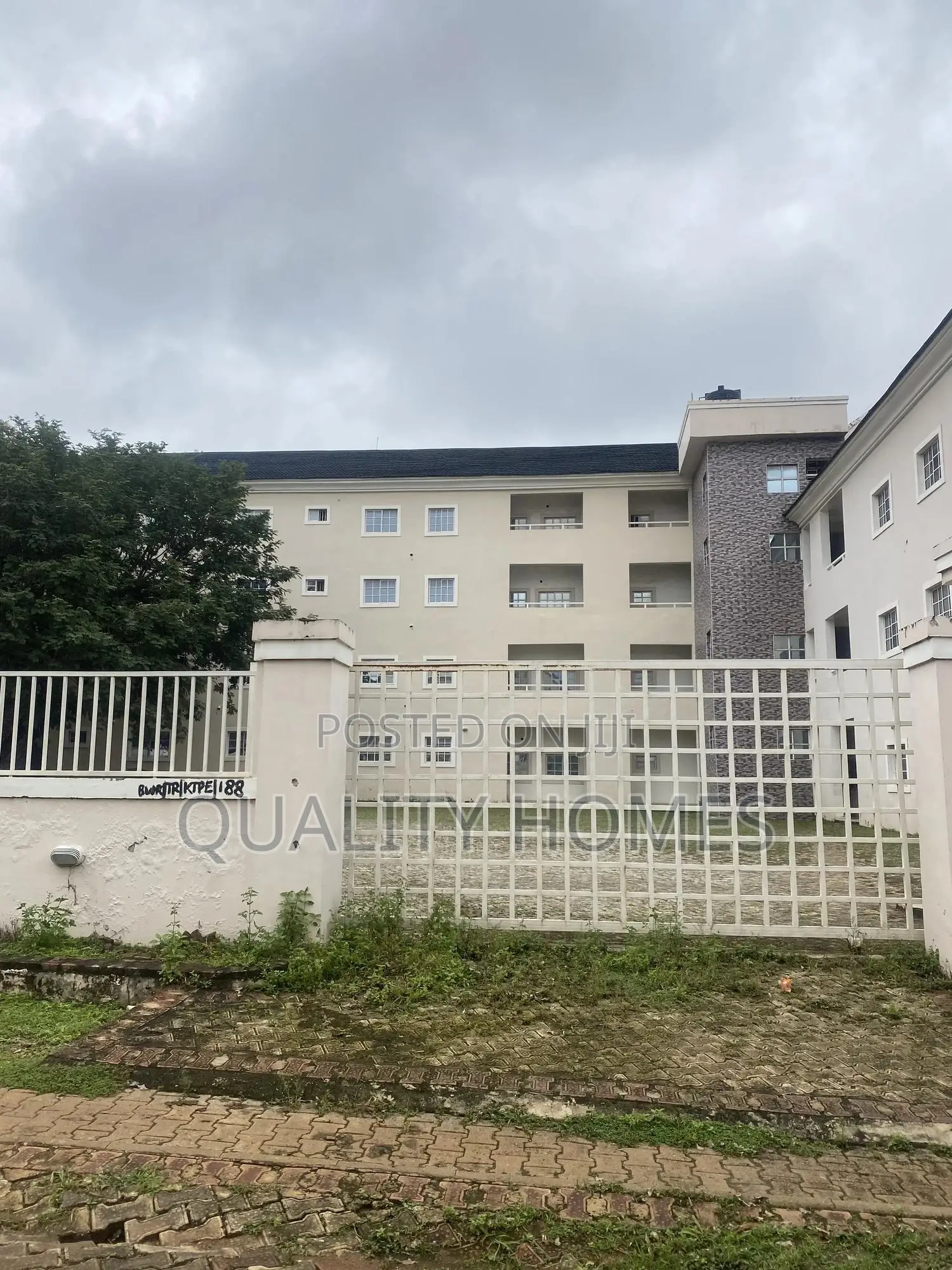 Furnished 20bdrm Duplex in Katampe for sale