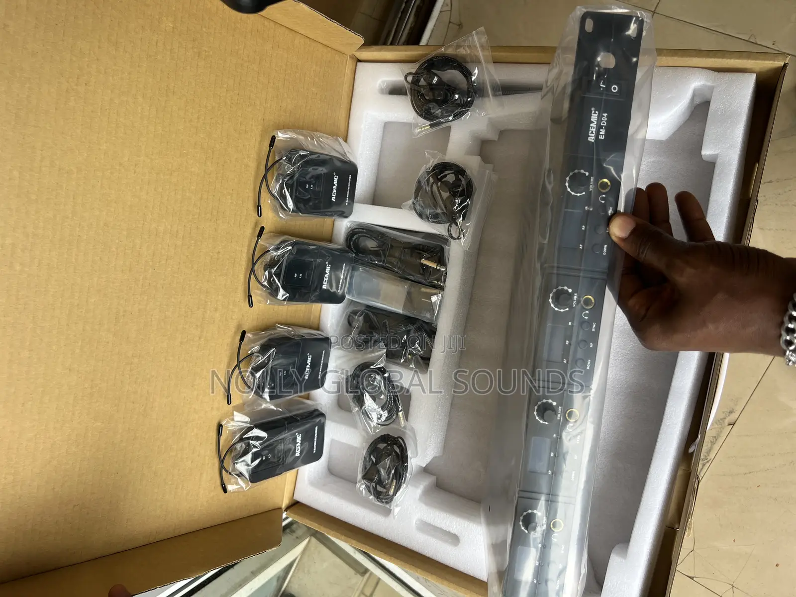 Acemic Em-d04 Professional Uhf Wireless In-ear Monitor System 4channel