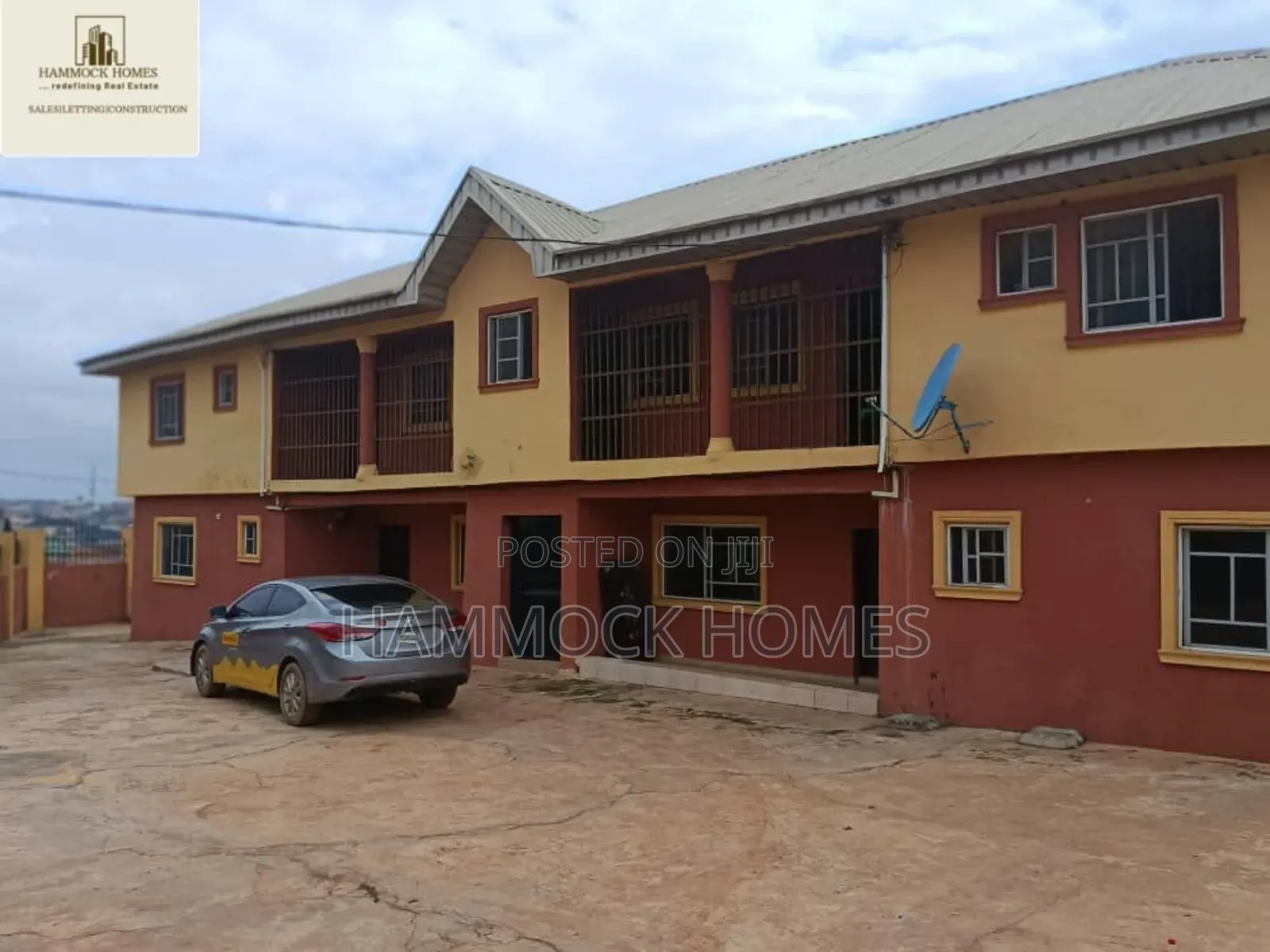 12bdrm Block of Flats in Ologbo Estate, Ologuneru for sale