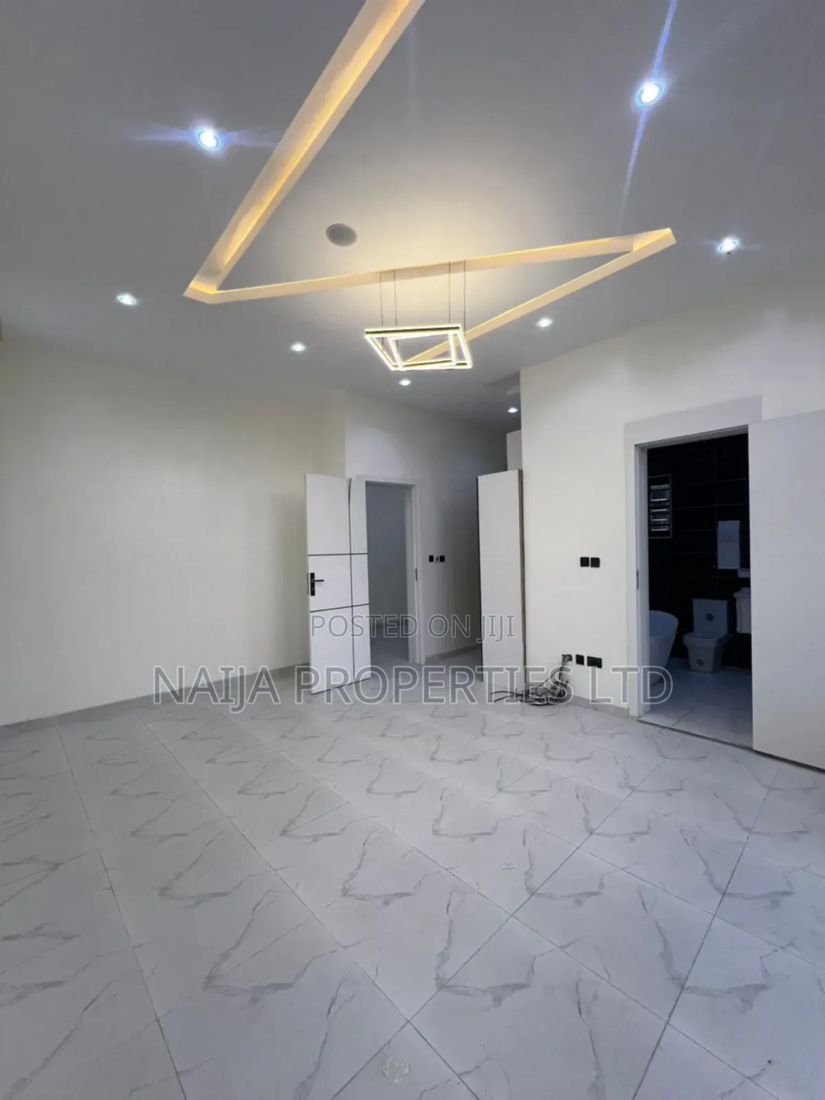 4bdrm Duplex in Lbs, Sangotedo for sale