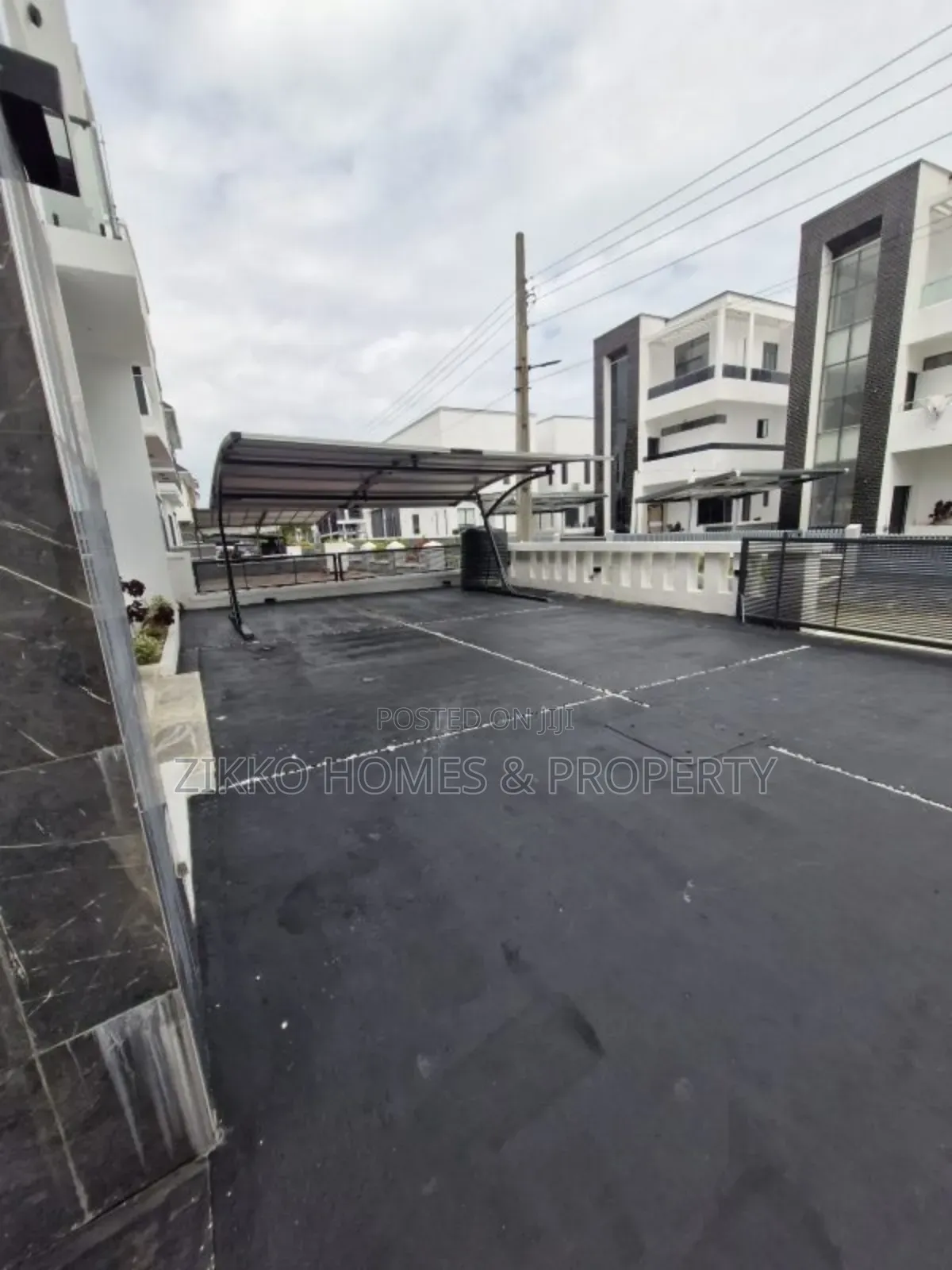 5bdrm Duplex in Megamound, Lekki for sale