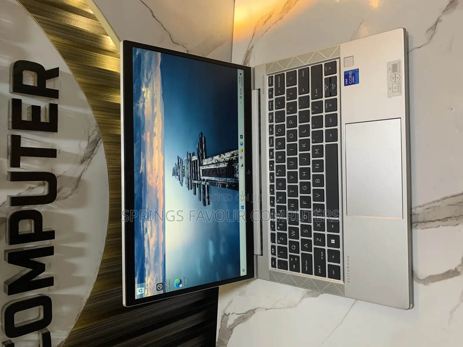 Laptop HP EliteBook 830 G8 16GB Intel Core i7 SSD 256GB