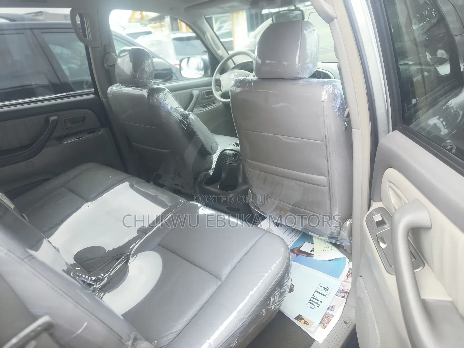 Toyota Sequoia Limited 4dr SUV 4WD (4.7L 8cyl 5A) 2007 Silver