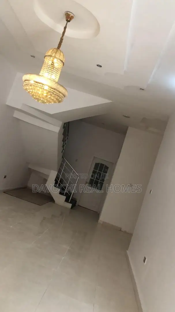 4bdrm Duplex in Ogidan, Sangotedo for rent