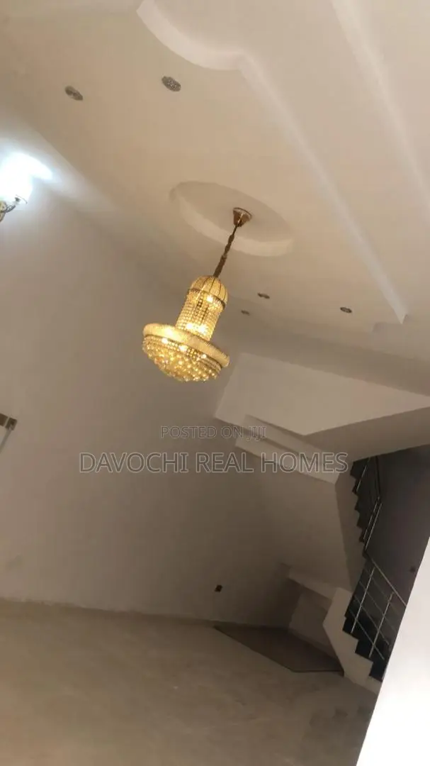 4bdrm Duplex in Ogidan, Sangotedo for rent