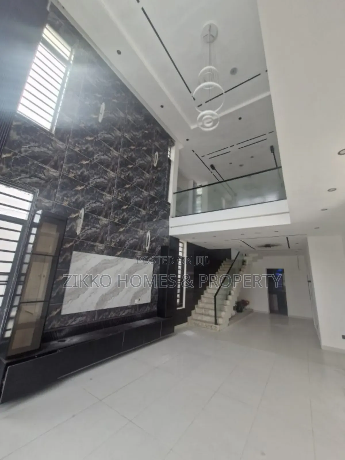 5bdrm Duplex in Megamound, Lekki for sale