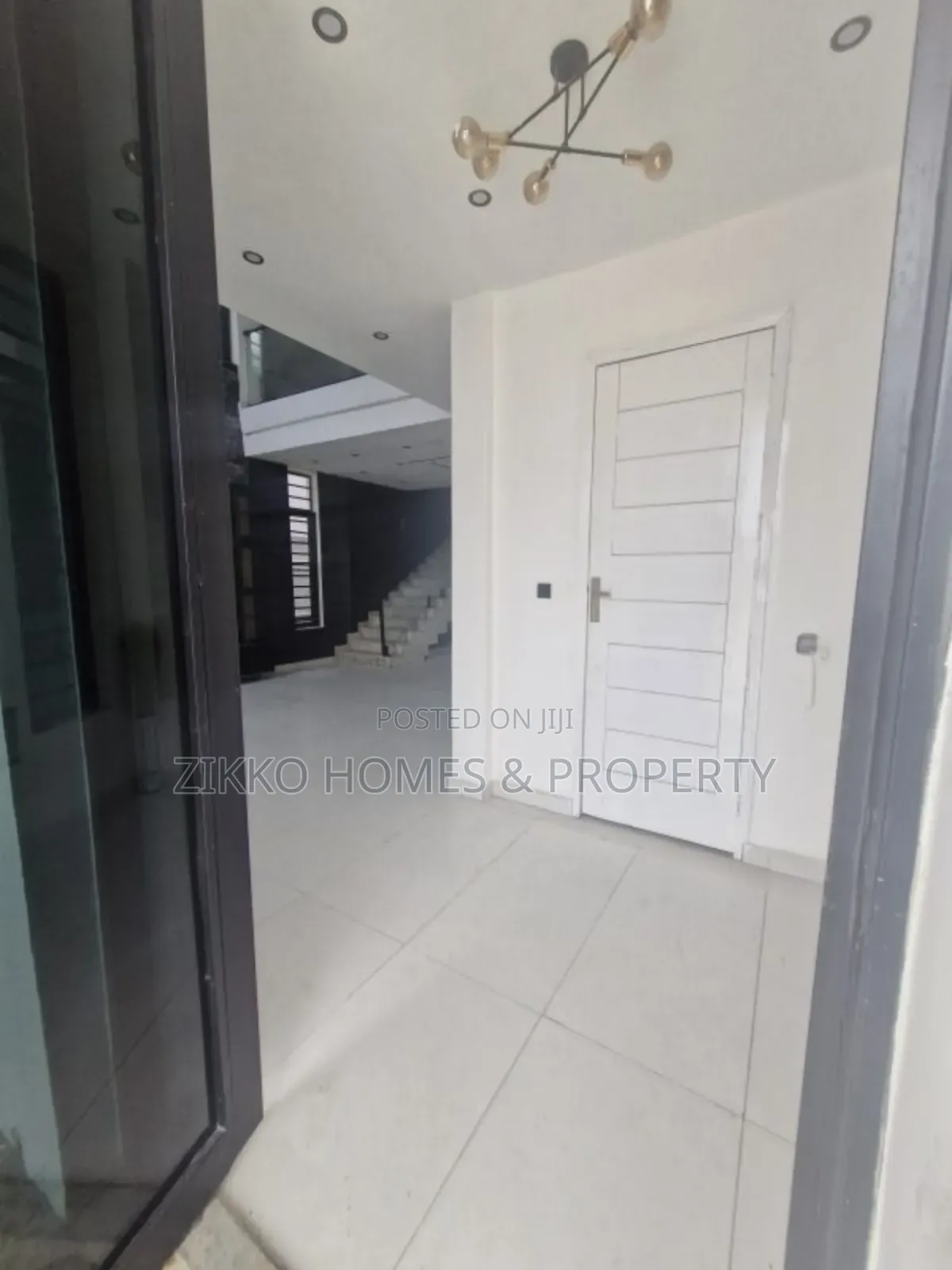 5bdrm Duplex in Megamound, Lekki for sale