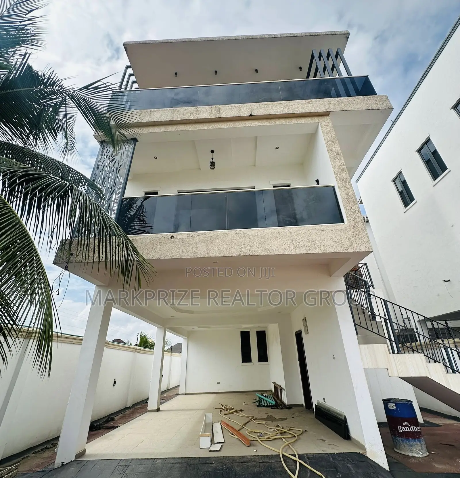 4bdrm Duplex in Magodo Phase 2 Lagos for sale