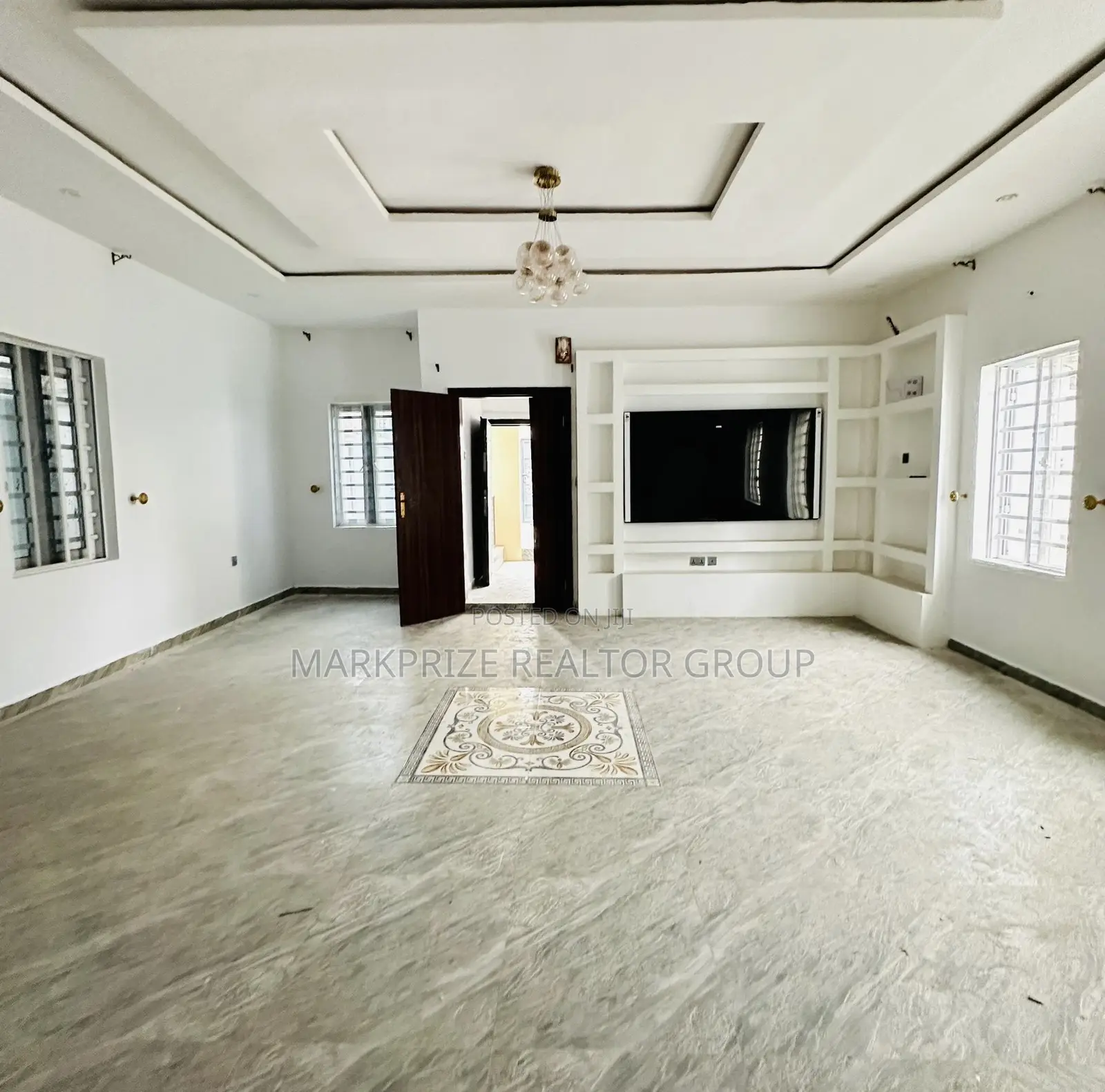 4bdrm Duplex in Agege Lagos for sale