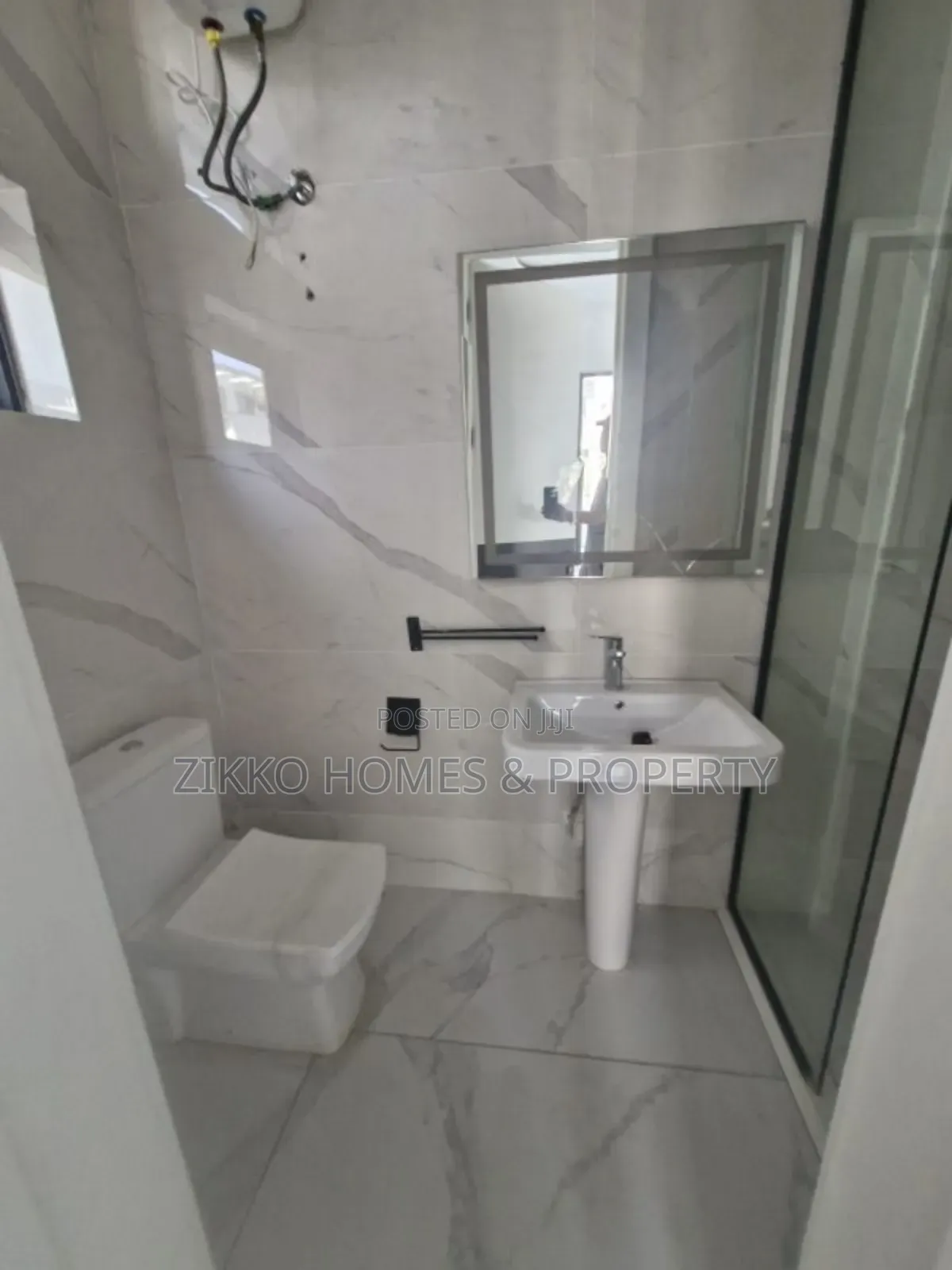 5bdrm Duplex in Megamound, Lekki for sale