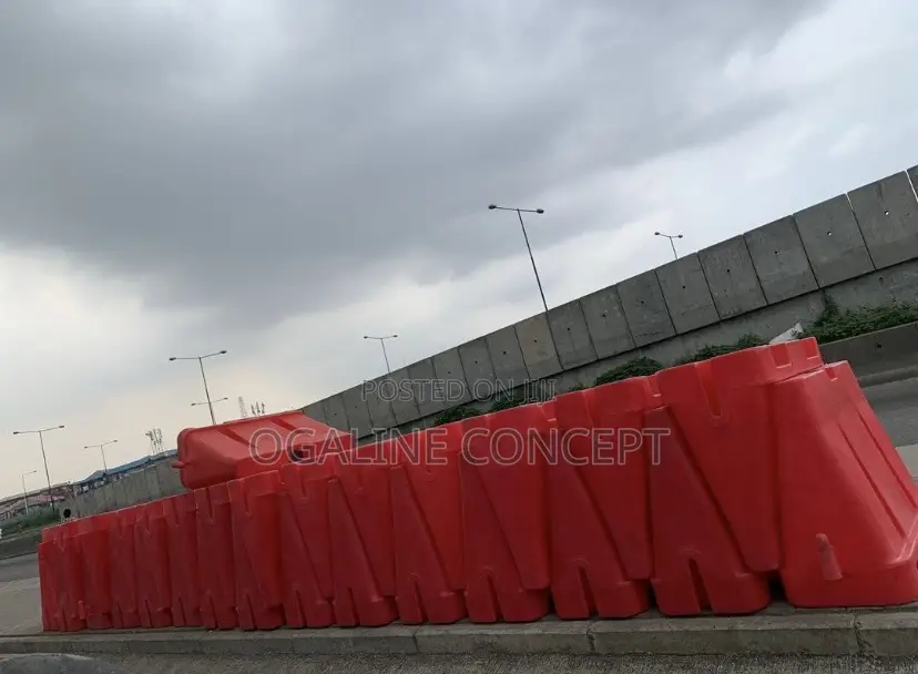 Road Divider (Traffic Safety)