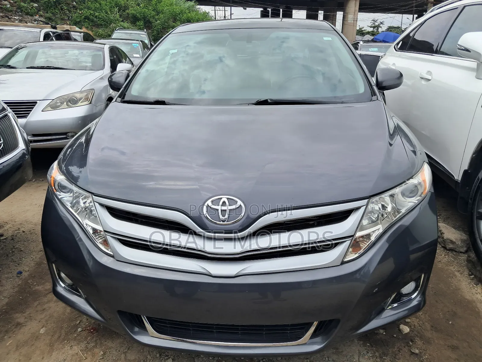 Toyota Venza V6 AWD 2010 Gray