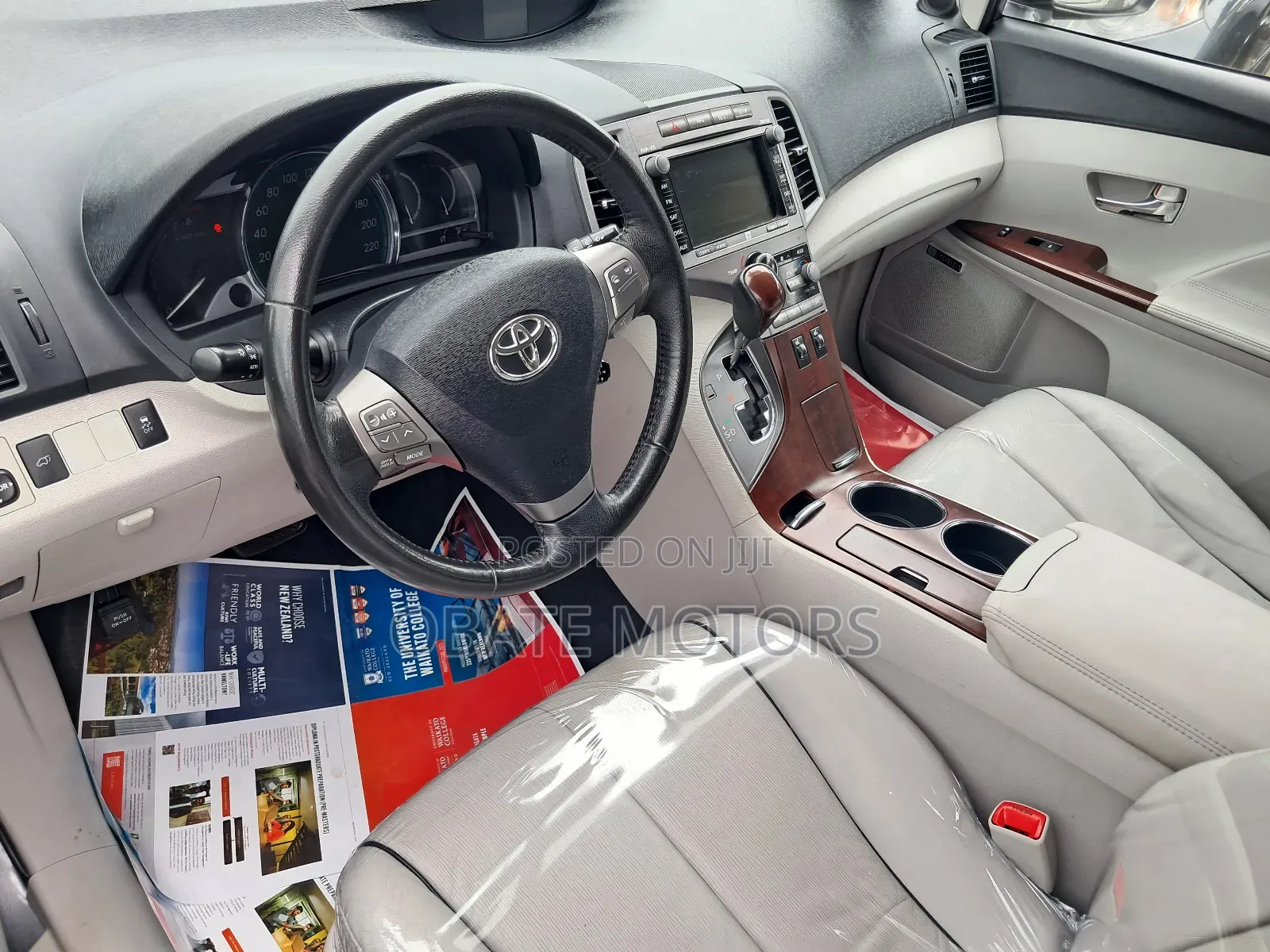 Toyota Venza V6 AWD 2010 Gray