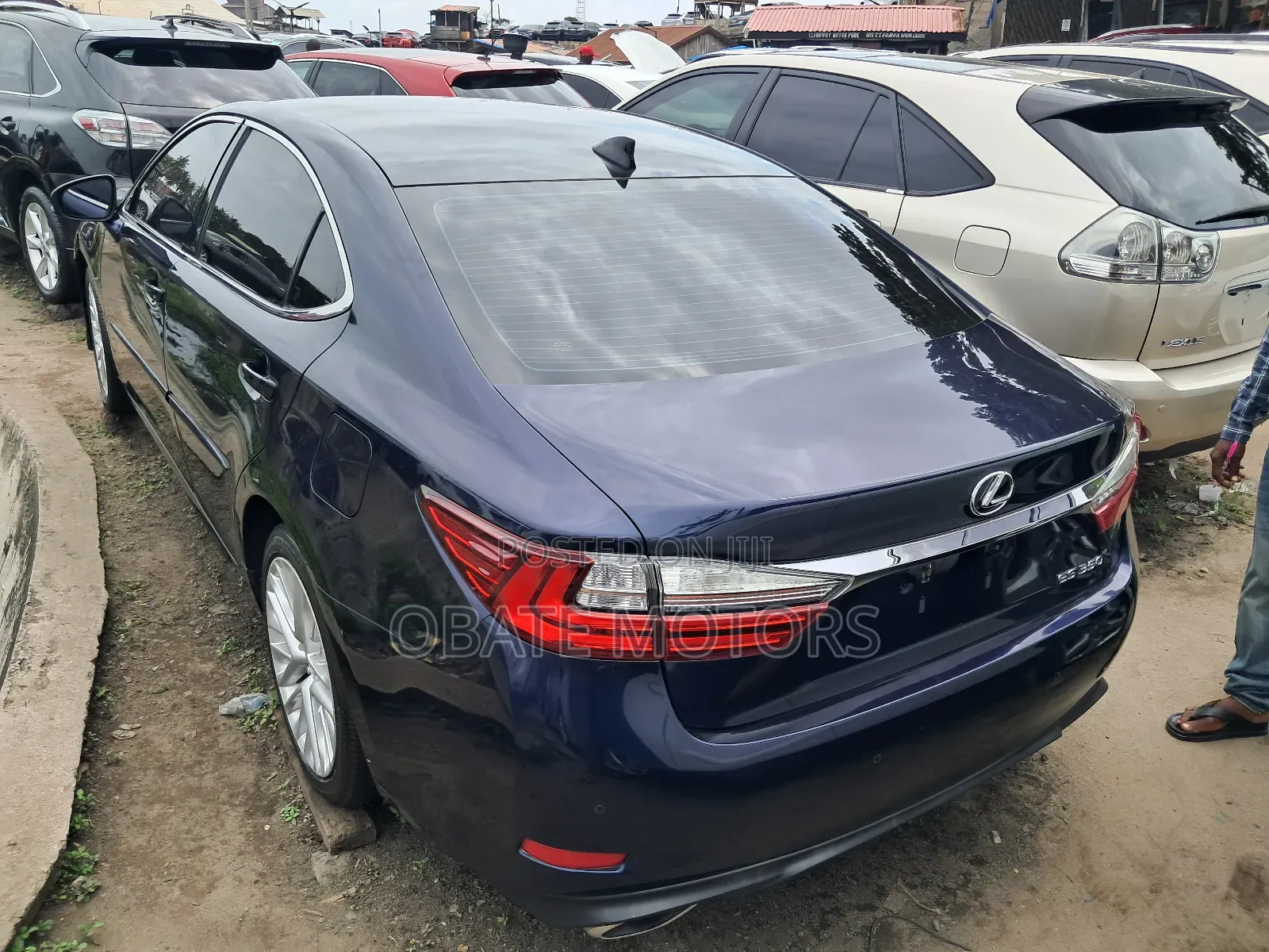 Lexus ES 350 FWD 2016 Blue