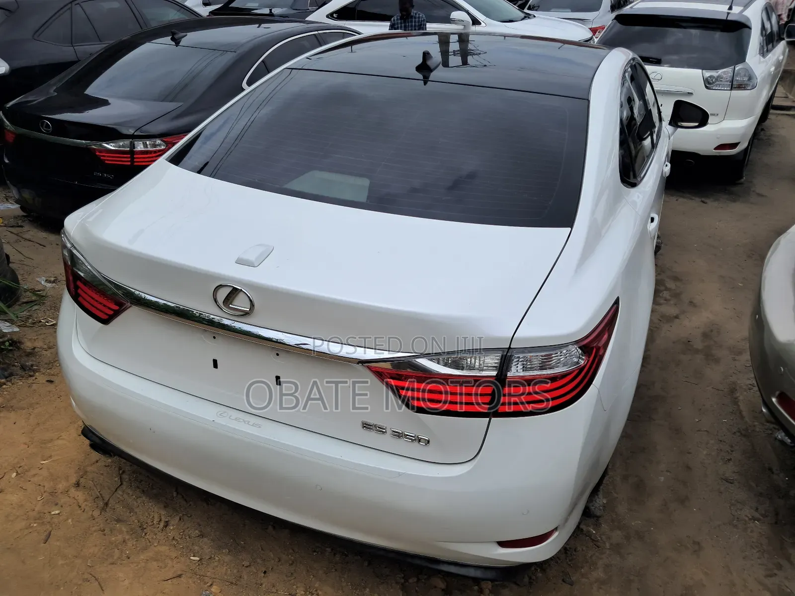 Lexus ES 350 FWD 2014 White