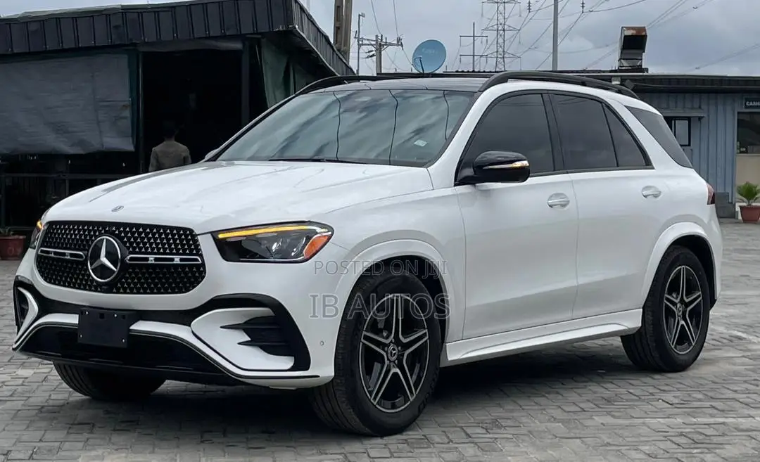Mercedes-Benz GLE-Class 2025 White