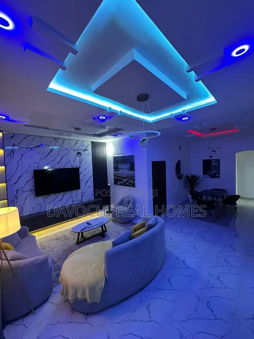 Furnished 3bdrm Apartment in Lekki Phase1 for rent