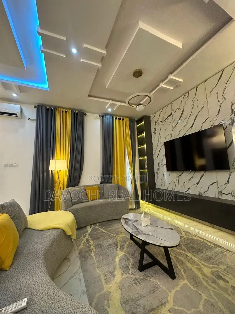 Furnished 3bdrm Apartment in Lekki Phase1 for rent