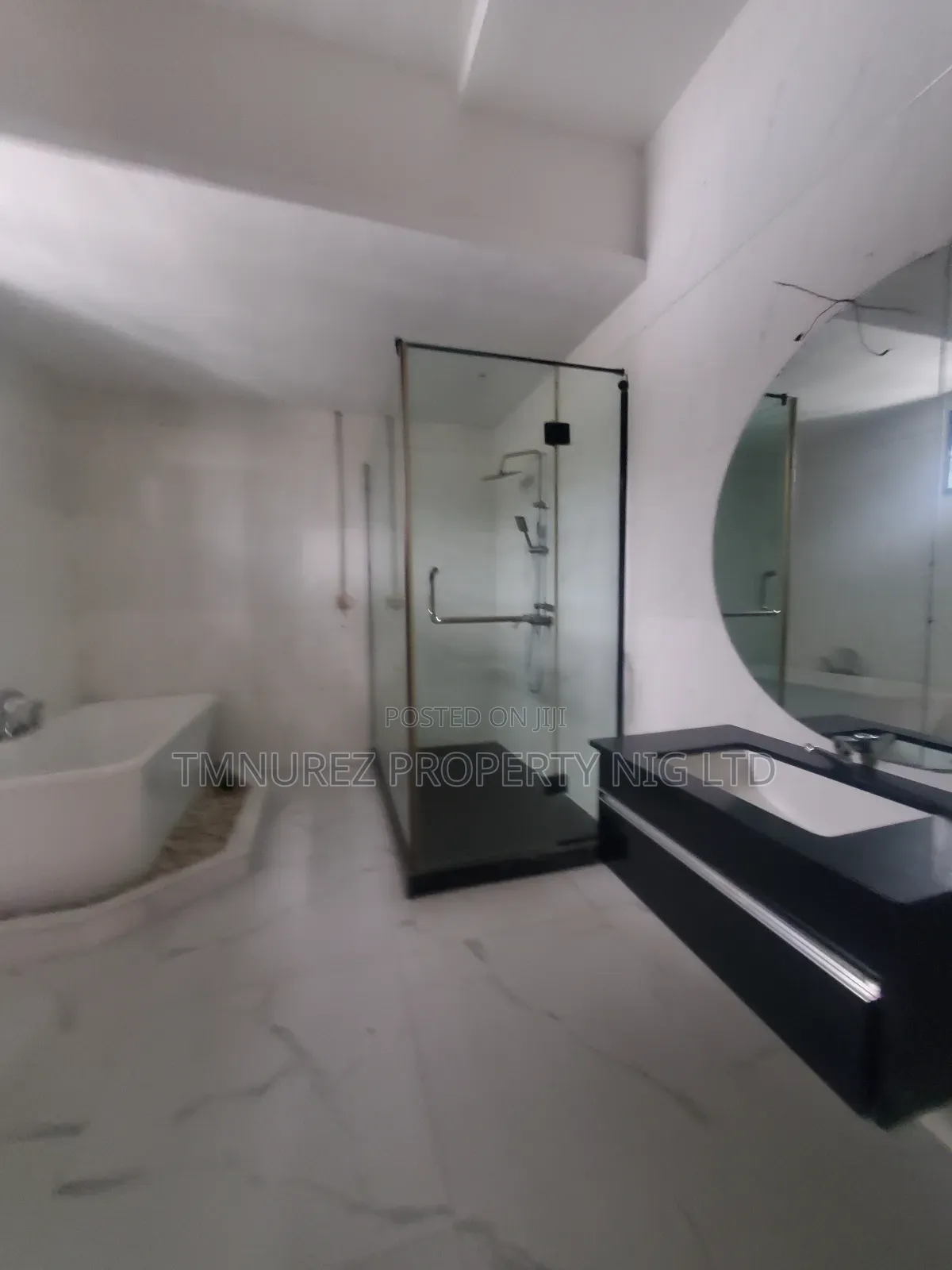 5bdrm Duplex in Ikate for sale
