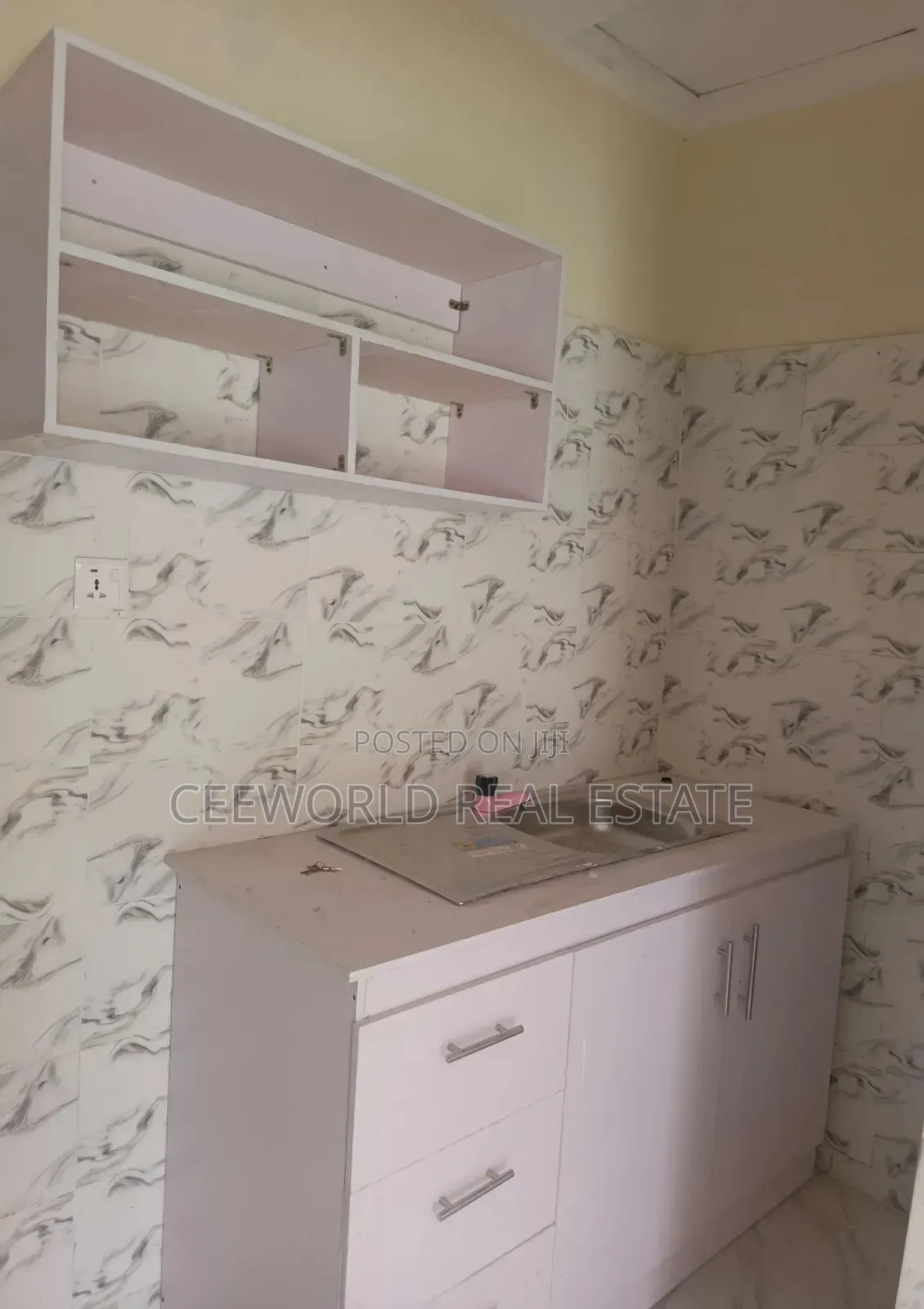 1bdrm Apartment in Elebu, Akala Express for rent