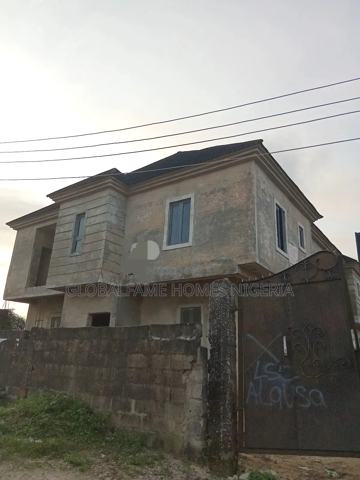 12bdrm Block of Flats in An Estate At Lakowe for sale