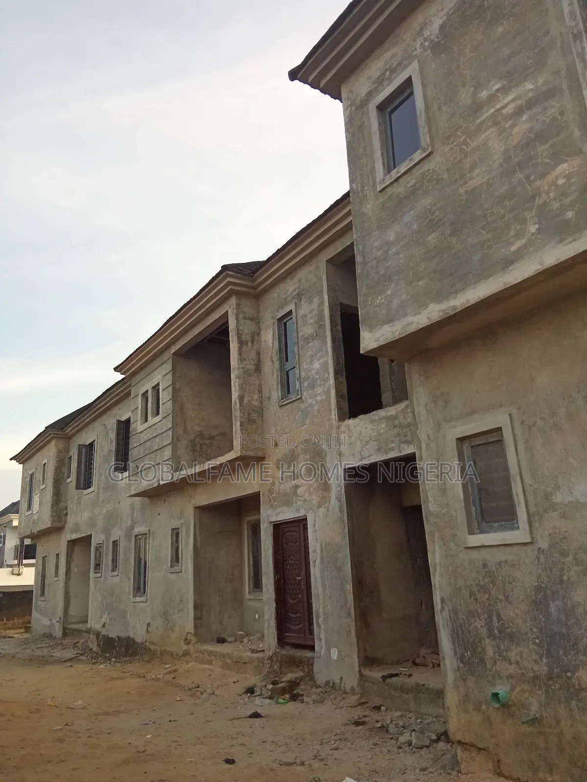 12bdrm Block of Flats in An Estate At Lakowe for sale