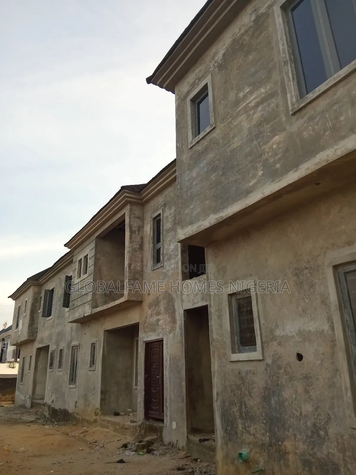 12bdrm Block of Flats in An Estate At Lakowe for sale